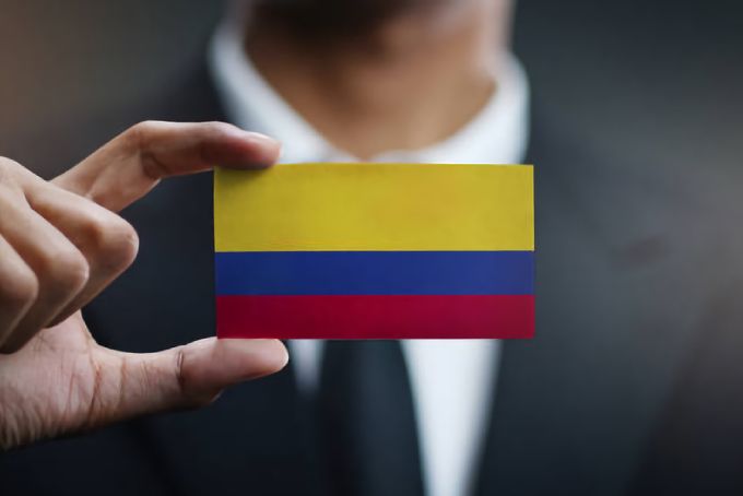 Diferencias entre contratistas y servidores públicos