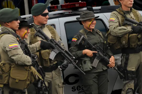 Militares