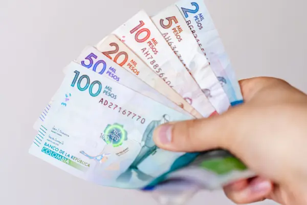 Billetes de pesos colombianos