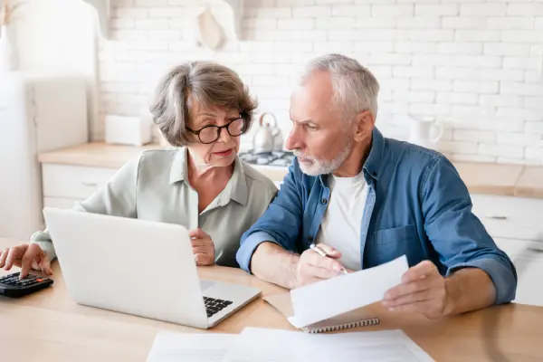 Adultos mayores pensionados